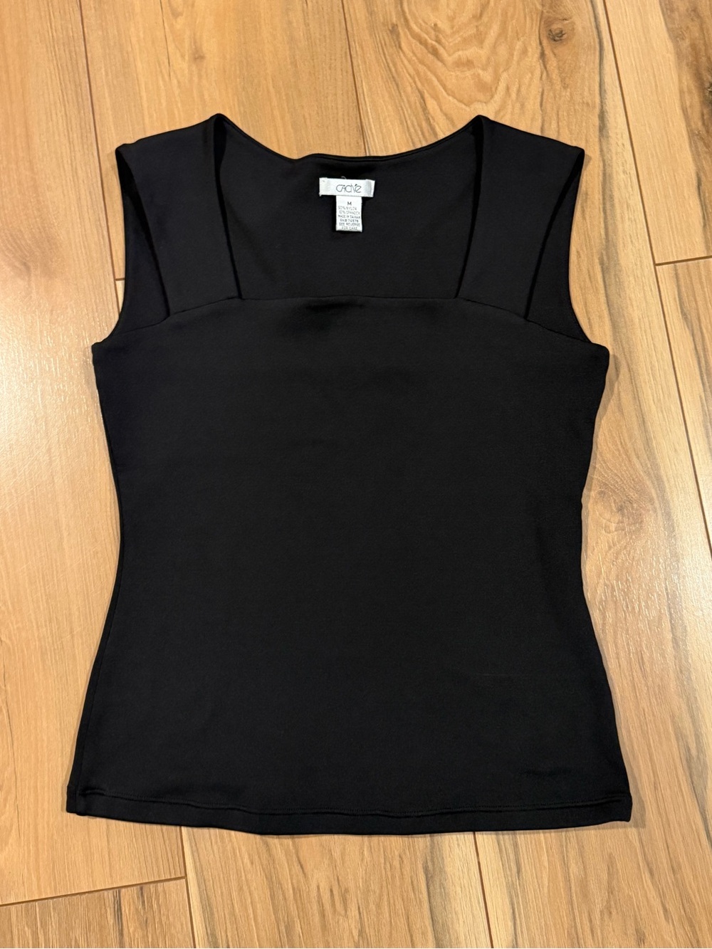 Y2K Cache Black Square-Neck Sleeveless Tank